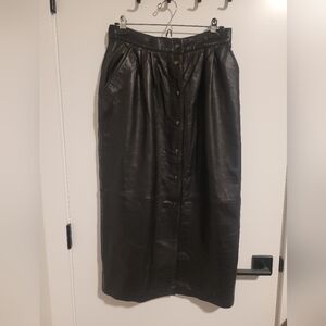 Elegant Black Button-Up Midi Skirt